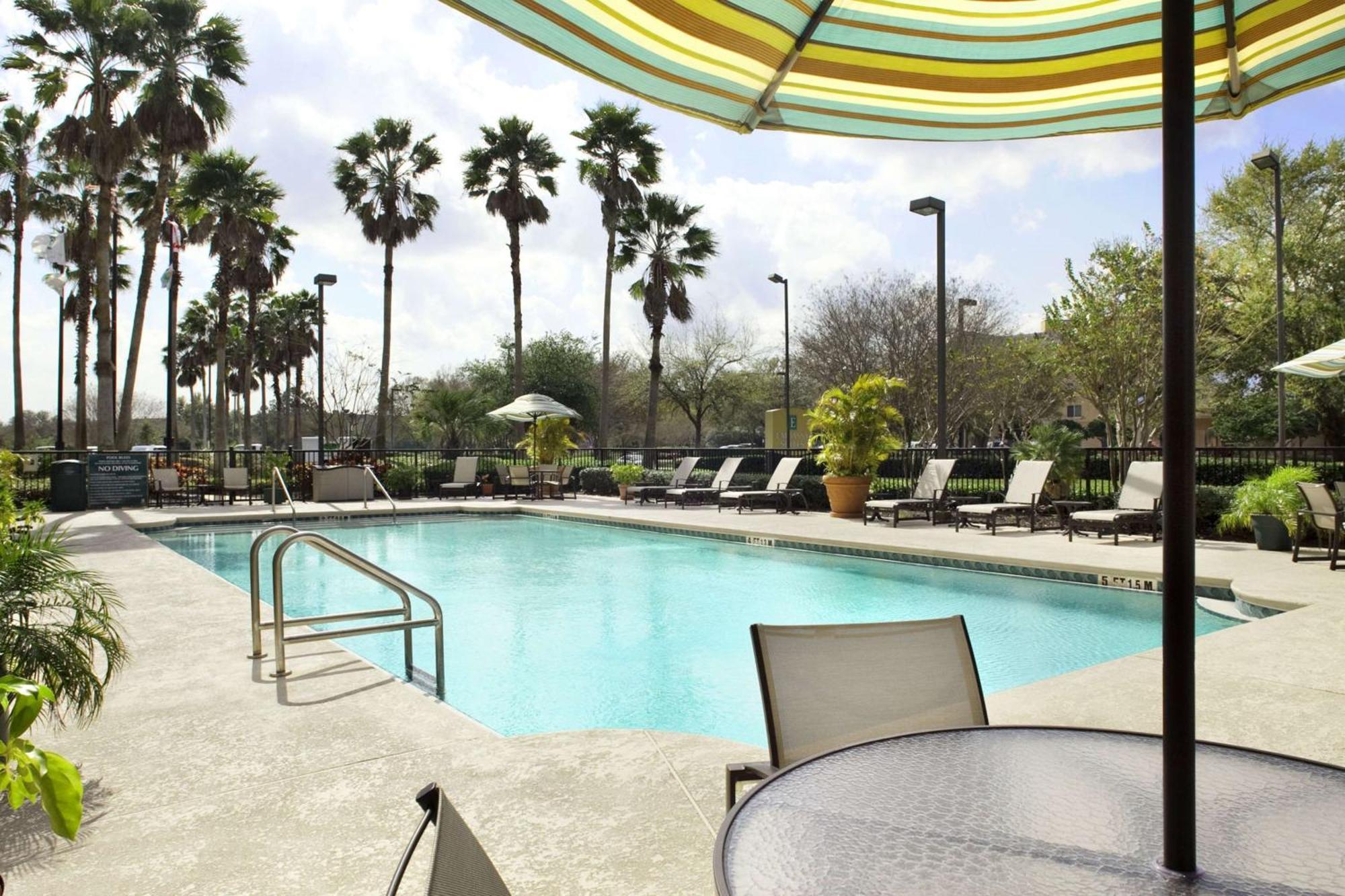 Embassy Suites By Hilton Orlando Airport Buitenkant foto